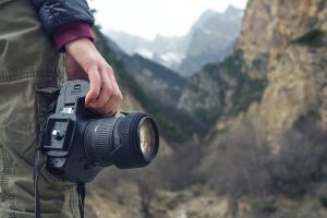 一眼レフカメラの価格が違うのはなぜ？